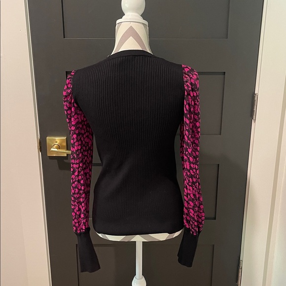 NWT DKNY Black Top with Sheer Pink Sleeves - Picture 4 of 7